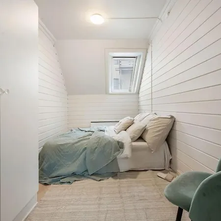 Apartment Cozy & Modern In Historic Area Of *